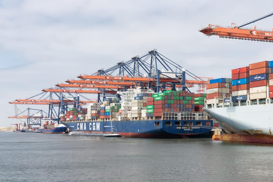 Rotterdam,,The,Netherlands,-,June,5,2018:,Container,Terminal,In